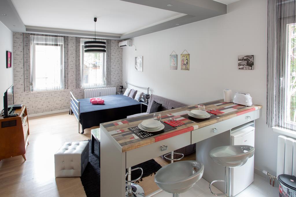 Lea Apartment Belgrado Buitenkant foto