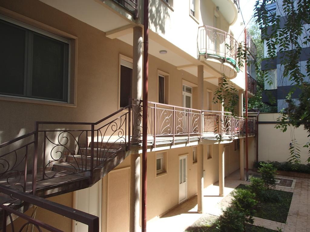 Lea Apartment Belgrado Buitenkant foto